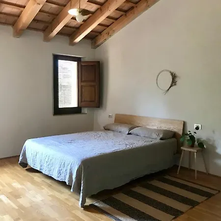 Casa De Pueblo En La Naturaleza Girona
