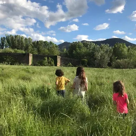 Casa De Pueblo En La Naturaleza Girona