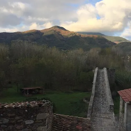 Casa De Pueblo En La Naturaleza Girona