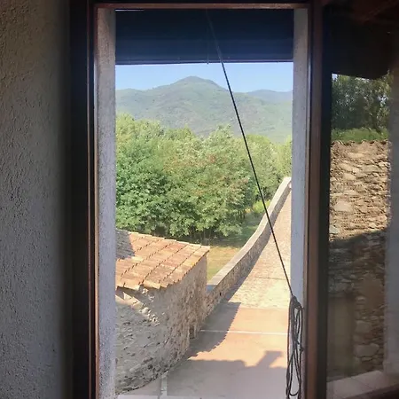 Casa De Pueblo En La Naturaleza